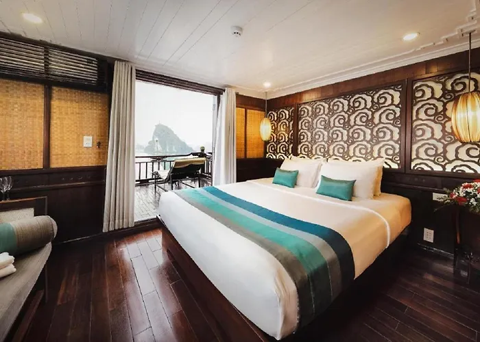 Le Journey Premium Cruise * Ha Long